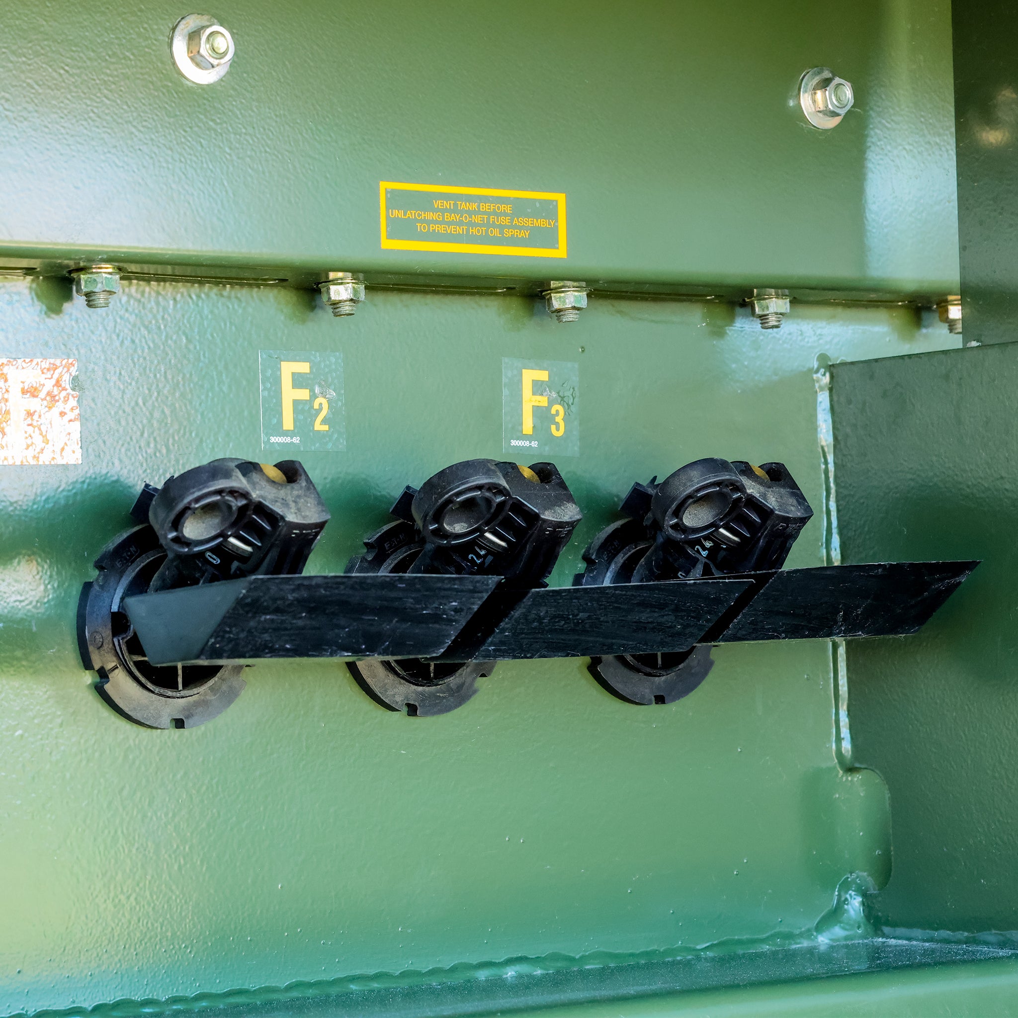 2000 kVA Padmount Bayonet Fuses